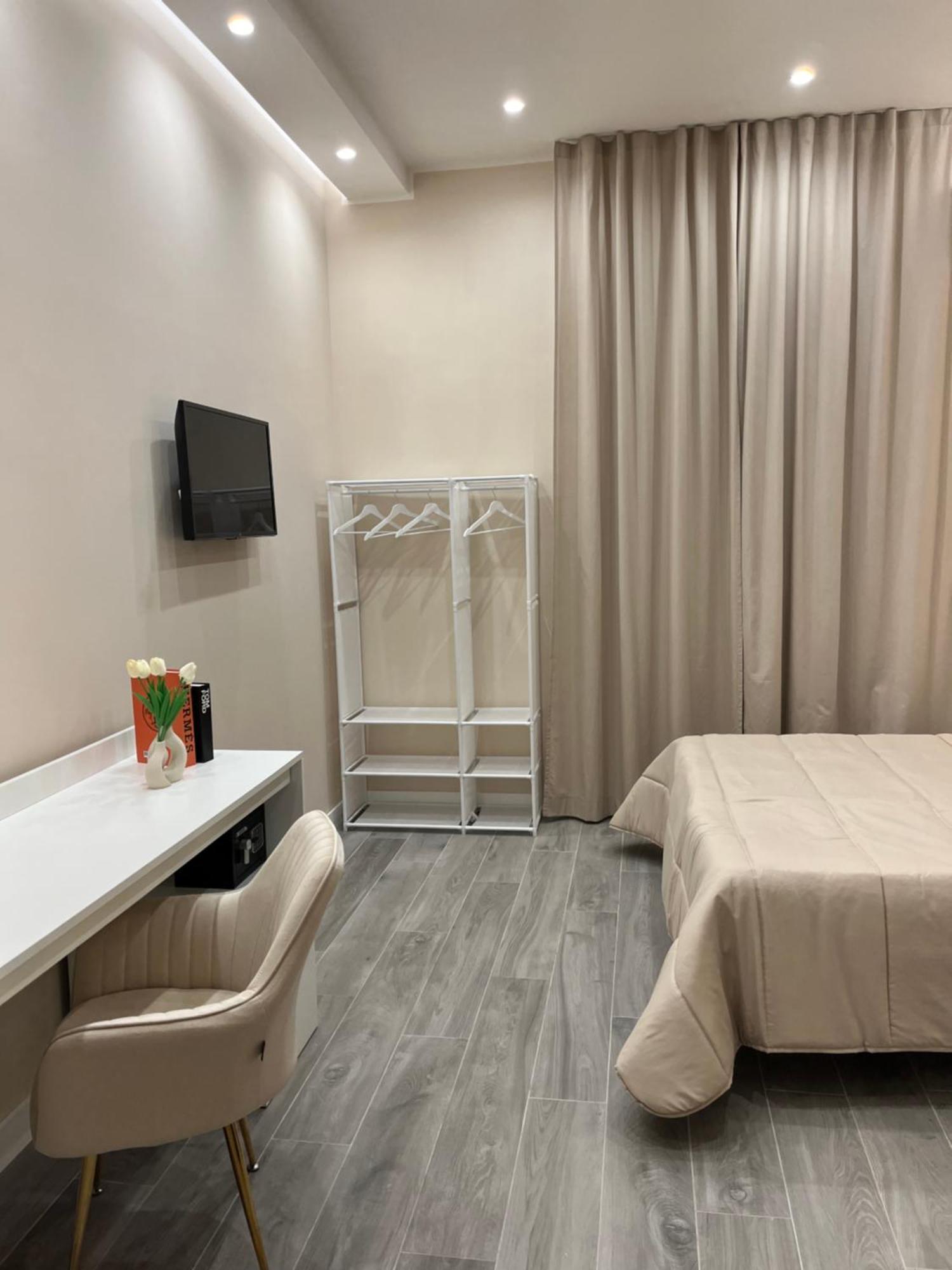 Cloes Rooms Napoli Luaran gambar
